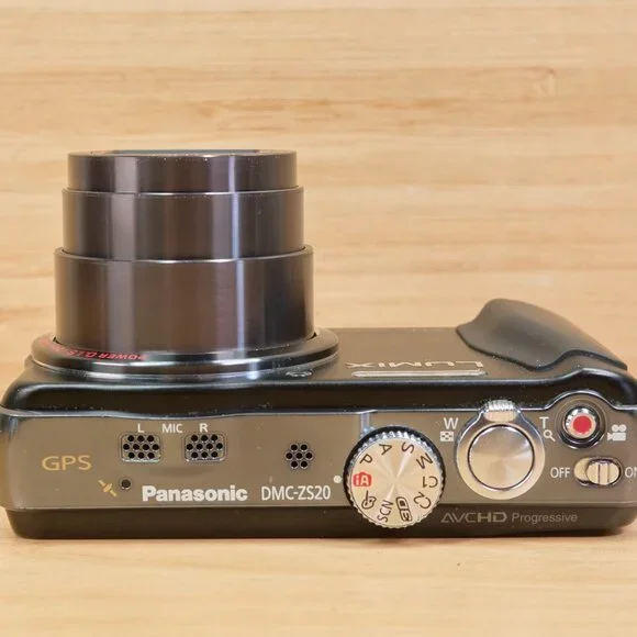 Panasonic Lumix ZS20 14.1 MP Digital Camera, Full HD video, Leica Lens - Picture 6 of 9